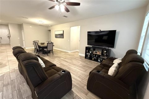 Villa ou maison à vendre à Wesley Chapel, Floride: 4 chambres, 224.73 m2 № 2320817 - photo 21