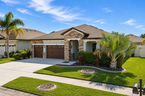 Villa ou maison à vendre à Wesley Chapel, Floride: 4 chambres, 224.73 m2 № 2320817 - photo 2