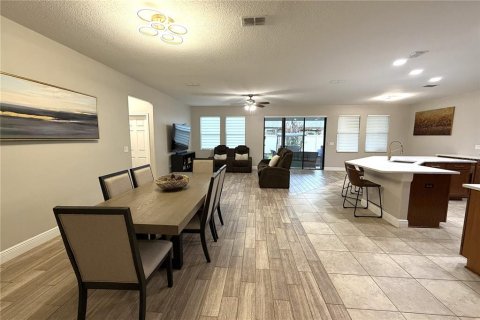 Villa ou maison à vendre à Wesley Chapel, Floride: 4 chambres, 224.73 m2 № 2320817 - photo 19