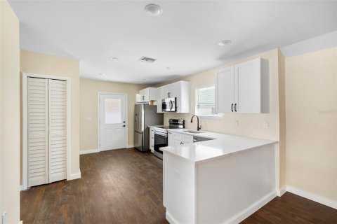 Villa ou maison à vendre à Saint Petersburg, Floride: 5 chambres, 198.72 m2 № 1527699 - photo 8