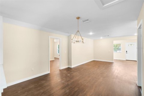 Villa ou maison à vendre à Saint Petersburg, Floride: 5 chambres, 198.72 m2 № 1527699 - photo 12