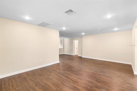 Villa ou maison à vendre à Saint Petersburg, Floride: 5 chambres, 198.72 m2 № 1527699 - photo 14