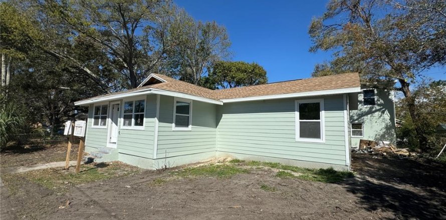 Villa ou maison à Saint Petersburg, Floride 5 chambres, 198.72 m2 № 1527699