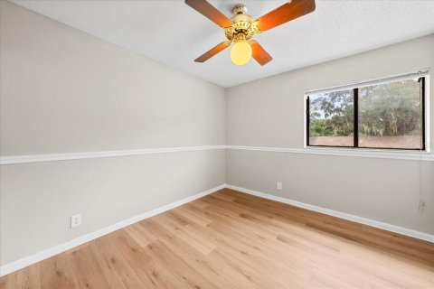 Touwnhouse à louer à Temple Terrace, Floride: 3 chambres, 117.06 m2 № 2414022 - photo 21