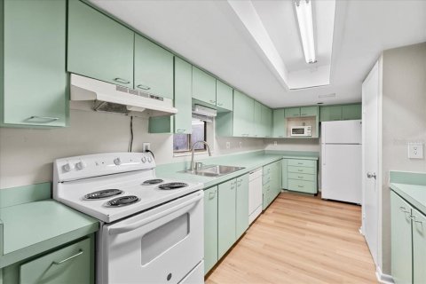 Touwnhouse à louer à Temple Terrace, Floride: 3 chambres, 117.06 m2 № 2414022 - photo 10