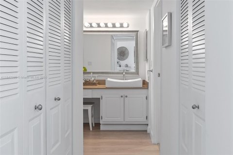 Купить кондоминиум в Авентура, Флорида 2 спальни, 107.49м2, № 1836693 - фото 18