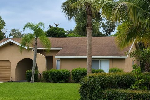 House in LaBelle, Florida 3 bedrooms, 104.89 sq.m. № 2277825
