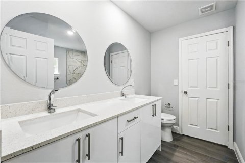 House in Kissimmee, Florida 4 bedrooms, 164.44 sq.m. № 1656865 - photo 7