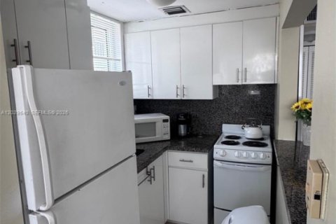 Condominio en venta en Miami Beach, Florida, 38.09 m2 № 2190496 - foto 3