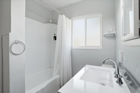 Villa ou maison à louer à Gulfport, Floride: 4 chambres, 133.78 m2 № 2116081 - photo 19
