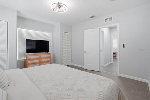 Villa ou maison à louer à Gulfport, Floride: 4 chambres, 133.78 m2 № 2116081 - photo 15
