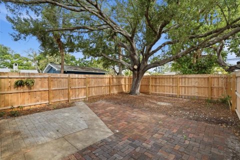 Villa ou maison à louer à Gulfport, Floride: 4 chambres, 133.78 m2 № 2116081 - photo 21