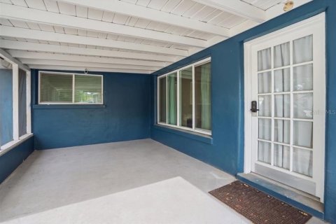 Villa ou maison à louer à Gulfport, Floride: 4 chambres, 133.78 m2 № 2116081 - photo 3