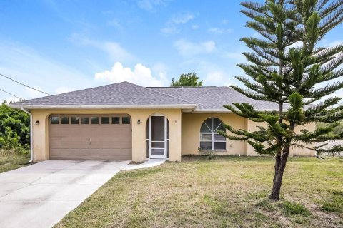 Villa ou maison à Lehigh Acres, Floride 3 chambres, 130.62 m2 № 2100312