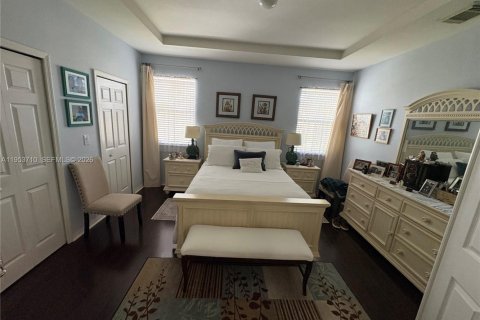 Villa ou maison à vendre à Homestead, Floride: 4 chambres, 188.41 m2 № 2022221 - photo 10