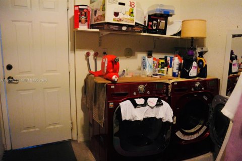 Villa ou maison à vendre à Homestead, Floride: 4 chambres, 188.41 m2 № 2022221 - photo 27