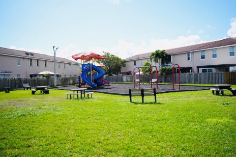 Villa ou maison à vendre à Homestead, Floride: 4 chambres, 188.41 m2 № 2022221 - photo 17