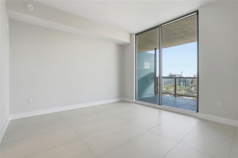 Condo in Saint Petersburg, Florida, 2 bedrooms № 2236557 - photo 28