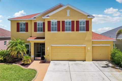 House in Ruskin, Florida 6 bedrooms, 325.44 sq.m. № 1814942 - photo 1