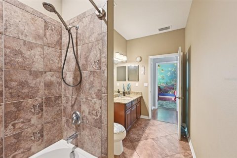 House in Ruskin, Florida 6 bedrooms, 325.44 sq.m. № 1814942 - photo 21