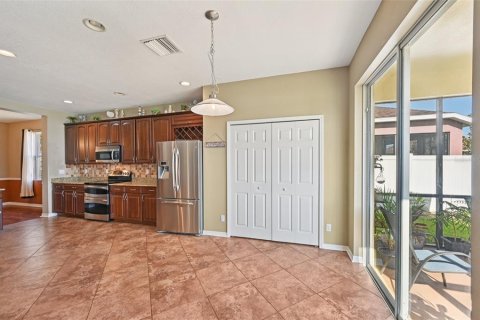 House in Ruskin, Florida 6 bedrooms, 325.44 sq.m. № 1814942 - photo 14