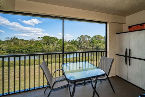 Condo in Tarpon Springs, Florida, 2 bedrooms  № 1626337 - photo 25