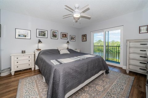 Condo in Tarpon Springs, Florida, 2 bedrooms  № 1626337 - photo 16