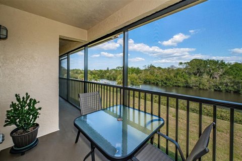 Condo in Tarpon Springs, Florida, 2 bedrooms  № 1626337 - photo 26
