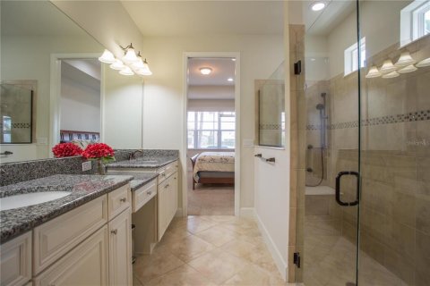Villa ou maison à louer à Orlando, Floride: 4 chambres, 279.17 m2 № 1899309 - photo 16