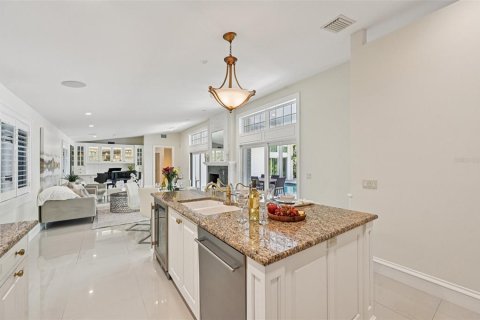 House in Sarasota, Florida 4 bedrooms, 320.88 sq.m. № 2122774 - photo 25