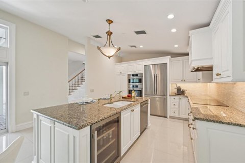 House in Sarasota, Florida 4 bedrooms, 320.88 sq.m. № 2122774 - photo 24