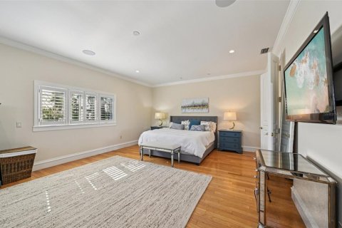 House in Sarasota, Florida 4 bedrooms, 320.88 sq.m. № 2122774 - photo 11