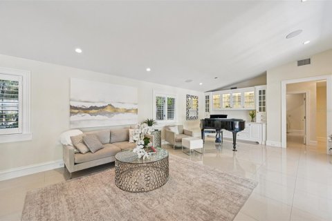 House in Sarasota, Florida 4 bedrooms, 320.88 sq.m. № 2122774 - photo 6
