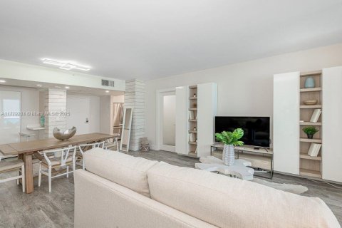 Copropriété à louer à Miami Beach, Floride: 2 chambres, 109.62 m2 № 1621764 - photo 12