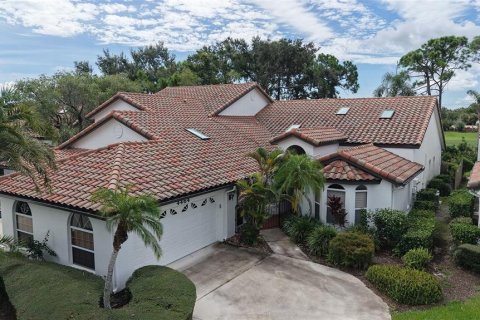 Casa en venta en Sarasota, Florida, 3 dormitorios, 263.19 m2 № 1894480 - foto 1