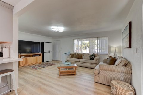 Casa en venta en Daytona Beach, Florida, 3 dormitorios, 122.07 m2 № 1722980 - foto 23