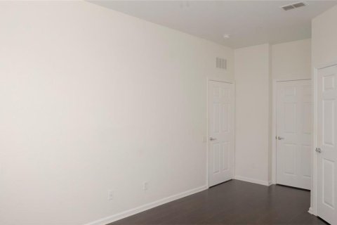 Condo in Orlando, Florida, 3 bedrooms № 2224543 - photo 15
