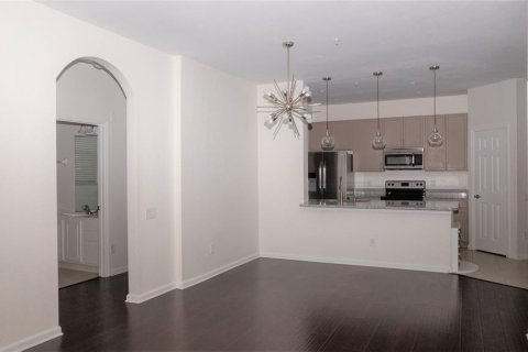 Condo in Orlando, Florida, 3 bedrooms № 2224543 - photo 13