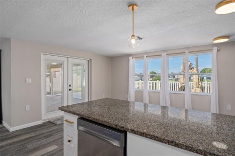 House in Hudson, Florida 2 bedrooms, 116.13 sq.m. № 1899127 - photo 20