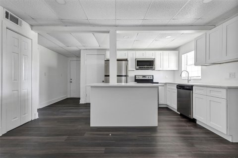 Appartement à louer à Saint Petersburg, Floride: 2 chambres, 63.17 m2 № 2151061 - photo 8