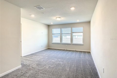 Townhouse in Orlando, Florida 4 bedrooms, 155.61 sq.m. № 2210382 - photo 28