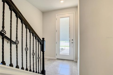Townhouse in Orlando, Florida 4 bedrooms, 155.61 sq.m. № 2210382 - photo 4