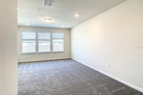 Townhouse in Orlando, Florida 4 bedrooms, 155.61 sq.m. № 2210382 - photo 27