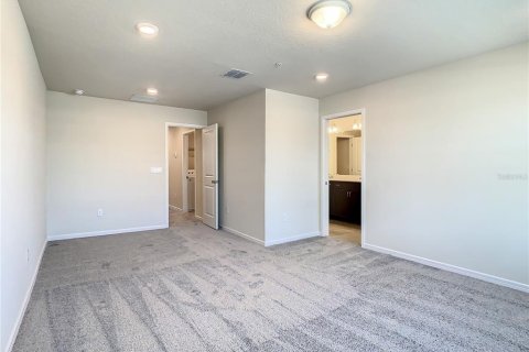 Townhouse in Orlando, Florida 4 bedrooms, 155.61 sq.m. № 2210382 - photo 29