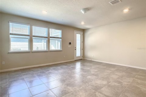 Townhouse in Orlando, Florida 4 bedrooms, 155.61 sq.m. № 2210382 - photo 18