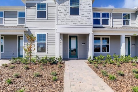Townhouse in Orlando, Florida 4 bedrooms, 155.61 sq.m. № 2210382 - photo 3