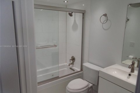 Copropriété à louer à Miami, Floride: 2 chambres, 86.96 m2 № 2080766 - photo 17