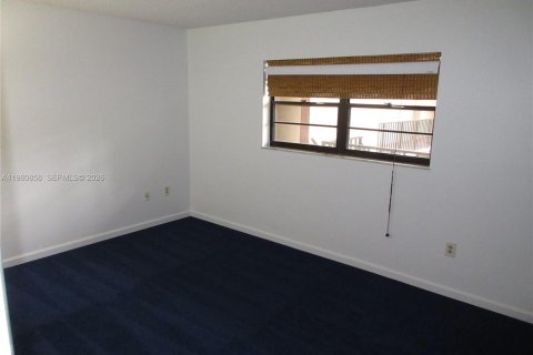Copropriété à louer à Miami, Floride: 2 chambres, 86.96 m2 № 2080766 - photo 11