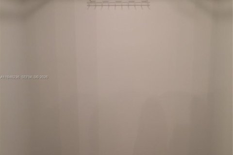 Condo in Miami, Florida, 1 bedroom  № 2004472 - photo 10