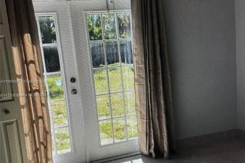 Casa en alquiler en Boca Raton, Florida, 2 dormitorios, 65.03 m2 № 2058043 - foto 6